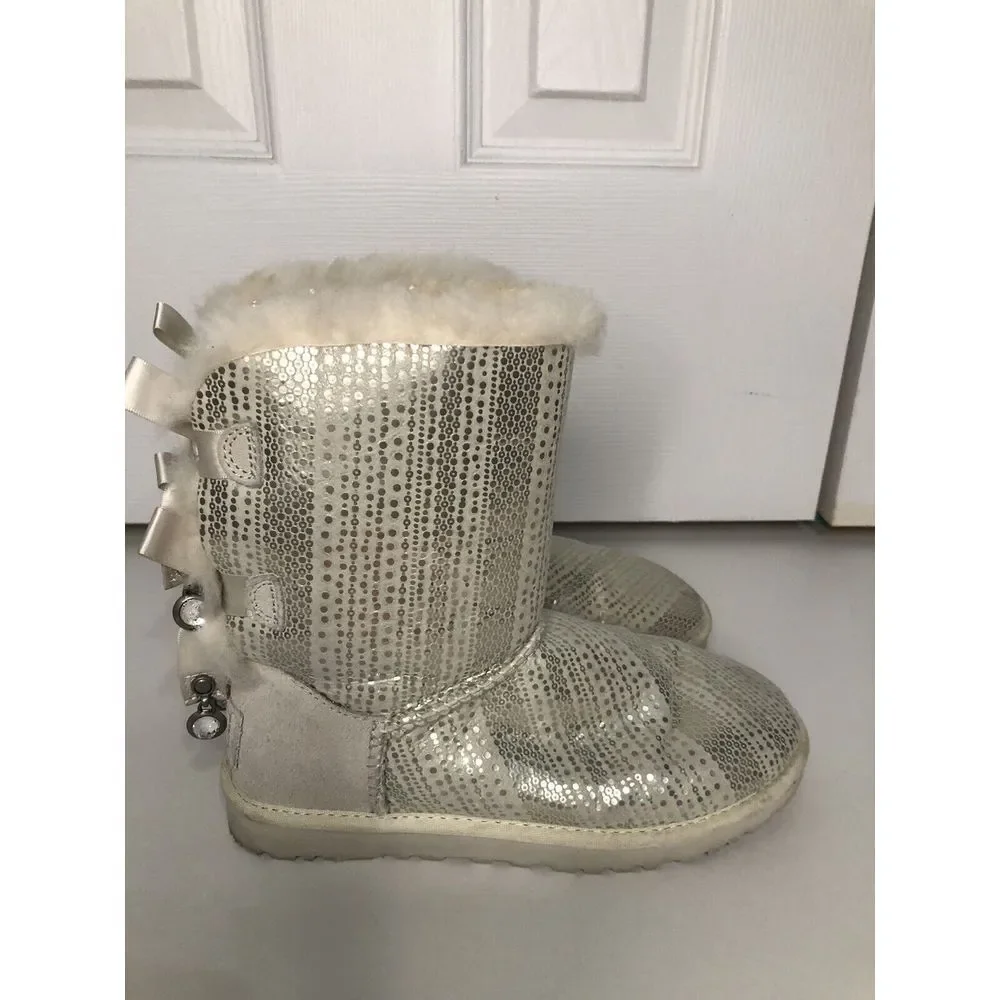 UGG Limited Edition Bailey Bow Boots Silver With Crystal Like‎ Gems Women's Sz 5